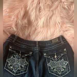Vintage Earl bootcut jeans |size 12| detailed designs on back pockets